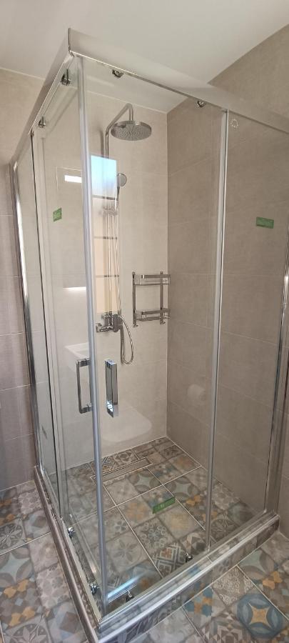 Artemis Plaza Suites Thessalonique Extérieur photo